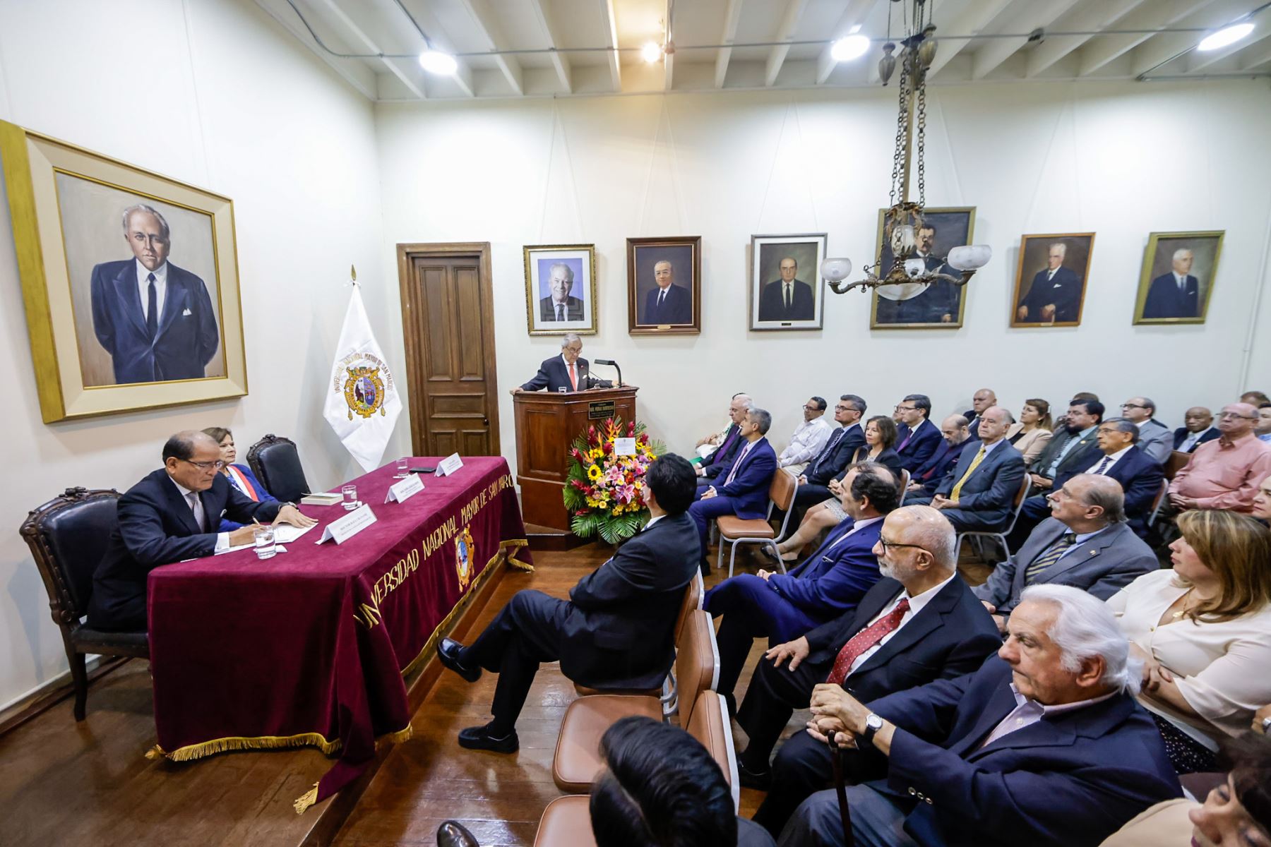 La conmemoración reafirmó al Instituto Raúl Porras Barrenechea como un punto de encuentro académico y cultural en Miraflores, integrando memoria, investigación y proyección pública, en una jornada que resaltó la continuidad de su misión a sesenta años de su inauguración. Foto: ANDINA/Luis Iparraguirre