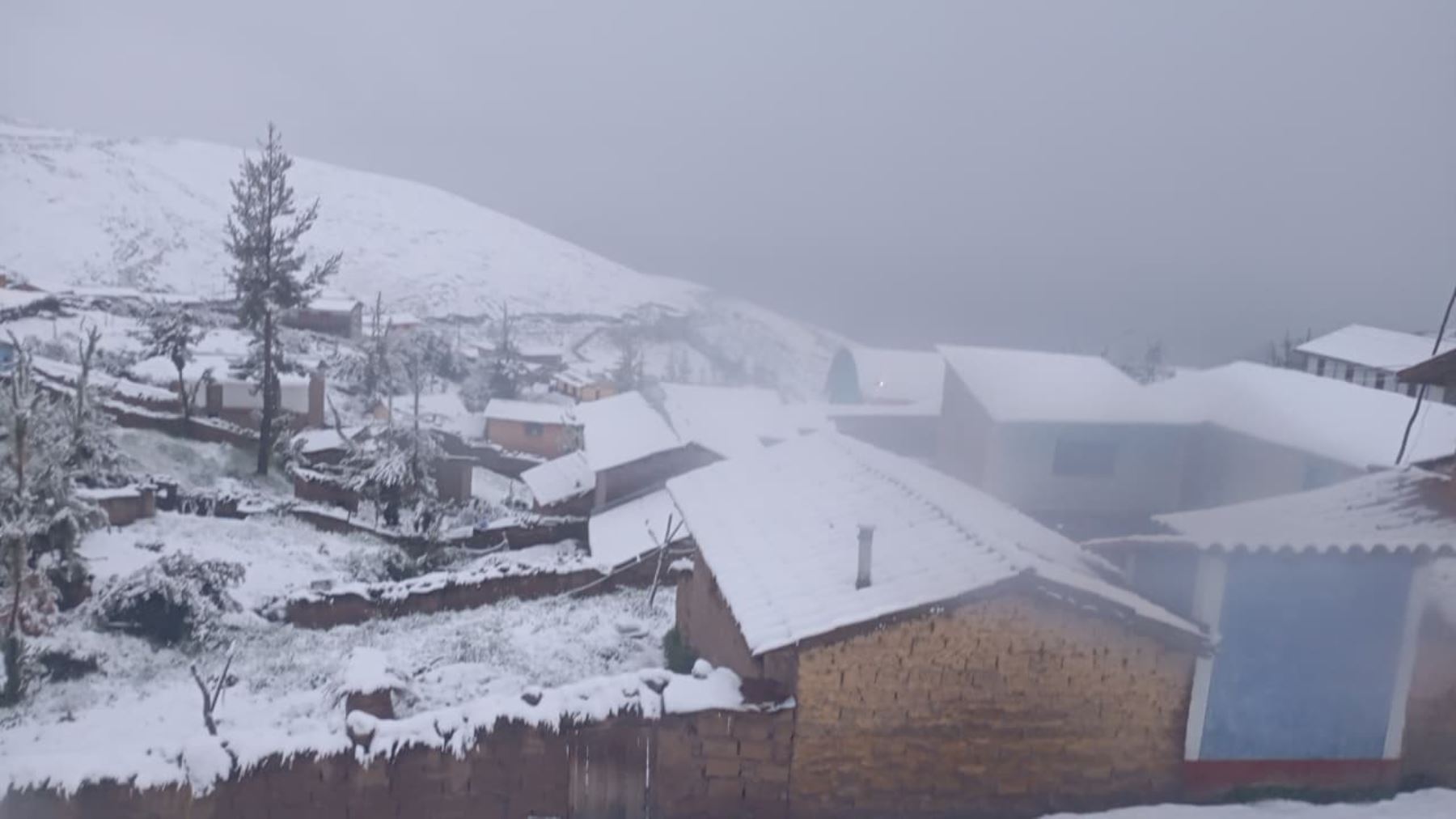 Nieve, granizo y lluvia ligera a moderada prevén en la sierra centro y sur desde hoy