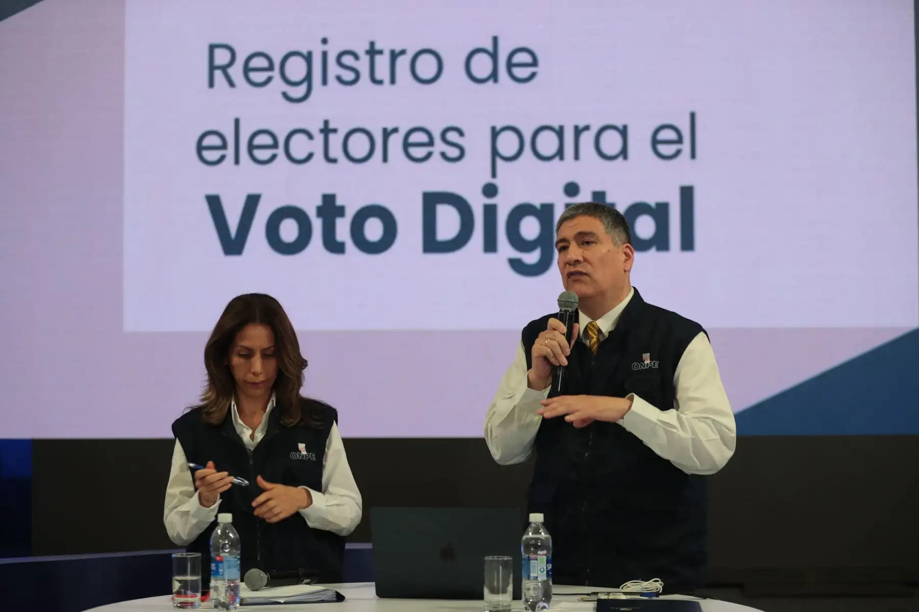 Onpe registra cerca de 10 mil ciudadanos para aplicar al piloto de Voto Digital en las Elecciones Generales 2026.
Foto:ANDINA/Verónica Calderón Zúñiga