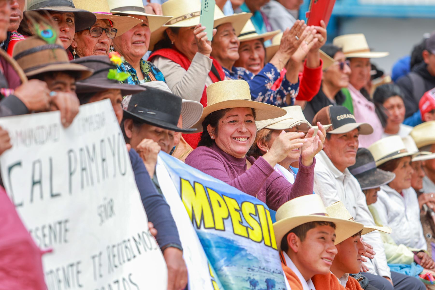 Presidente José Jerí recibe la llave de la ciudad en Coracora y anuncia atención a demandas locales.
Foto: ANDINA/Prensa Presidencia