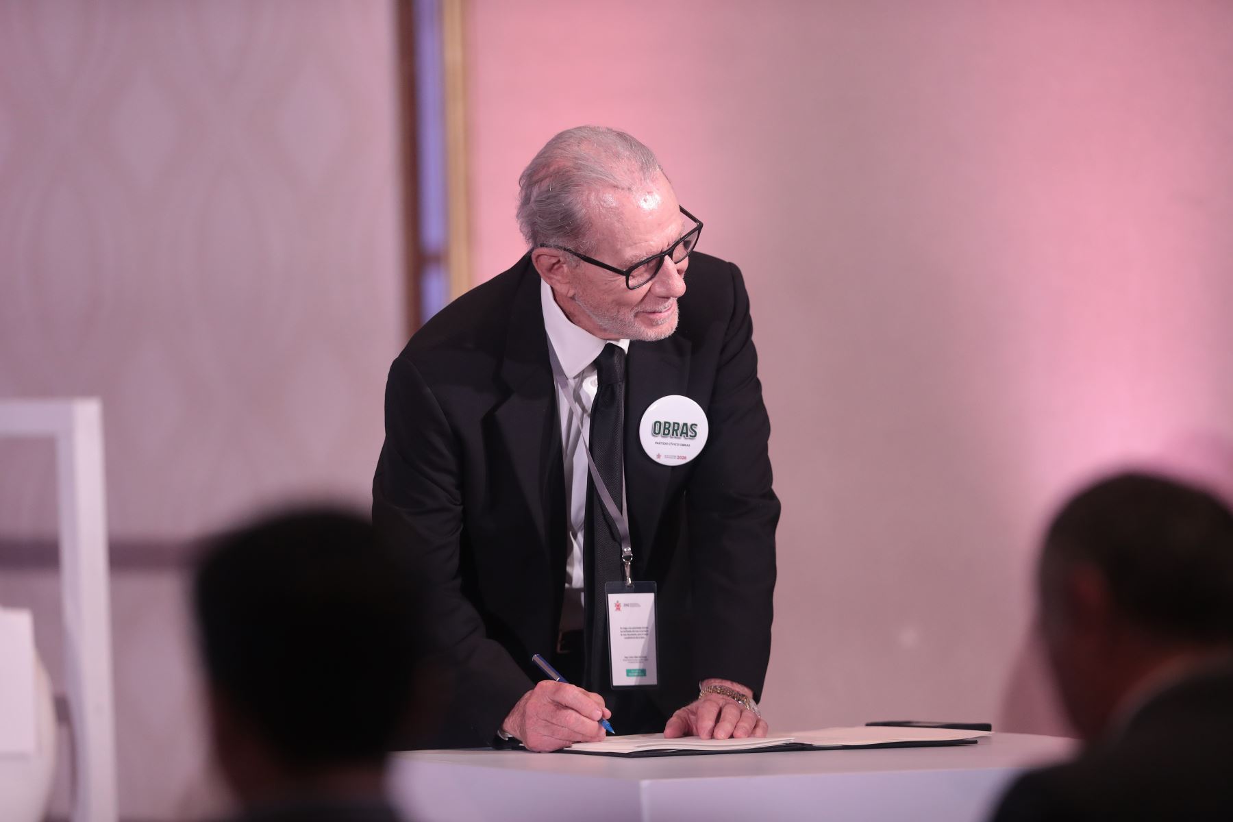 Partido Político Cívico Obras de Ricardo Belmont en la suscripción del Pacto Ético Electoral organizado por el Jurado Nacional de Elecciones JNE el jueves 18 de diciembre de 2025 en el Hotel Sheraton de Lima. Foto: ANDINA/Verónica Calderón Zúñiga