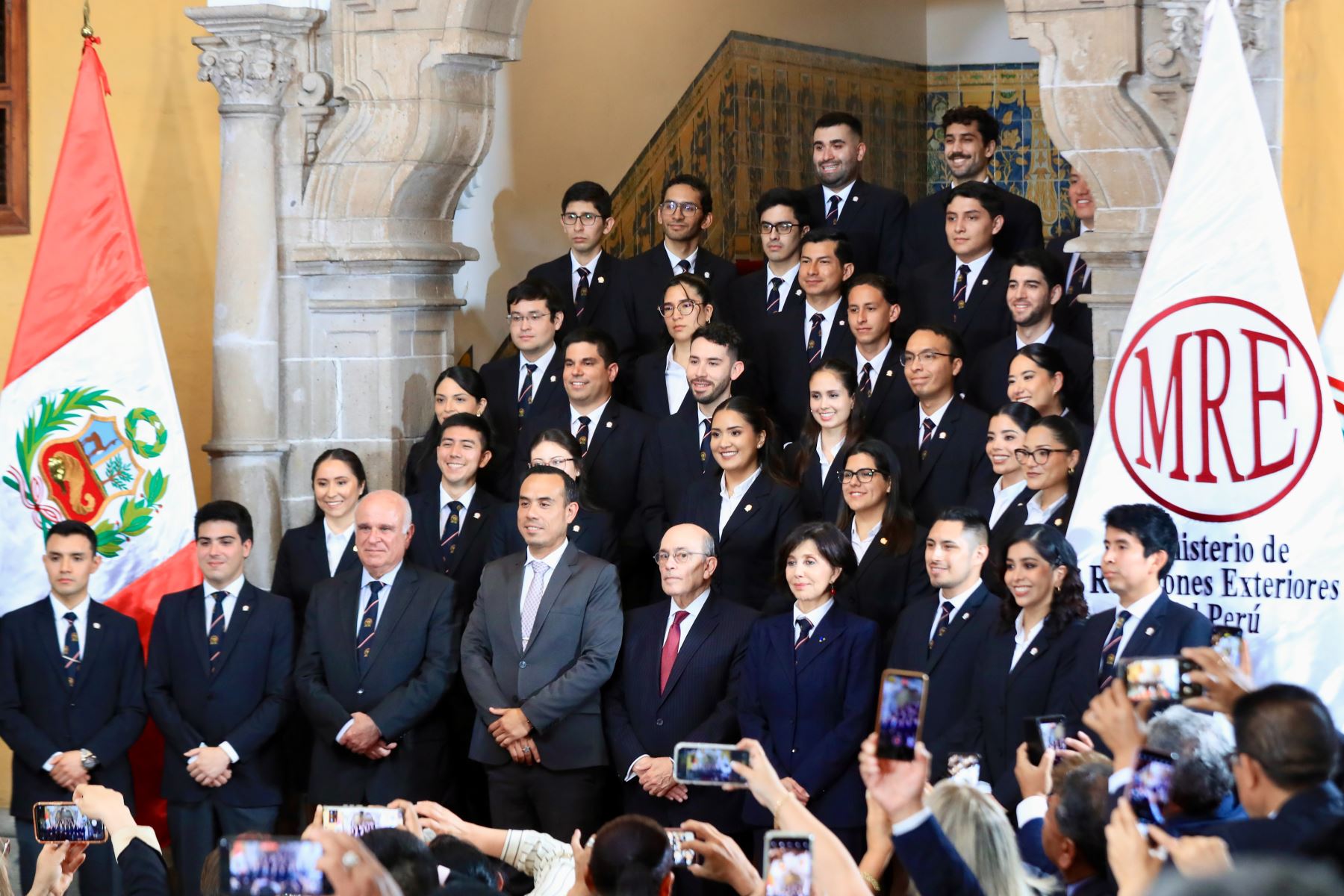 El presidente de la República, José Jerí, participa en la ceremonia de clausura del Año Lectivo 2025 de la academia Diplomática del Perú Javier Pérez de Cuéllar, que se realizó en el Palacio de Torre Tagle del Ministerio de Relaciones Exteriores el jueves 18 de diciembre. Foto: ANDINA/Ricardo Cuba