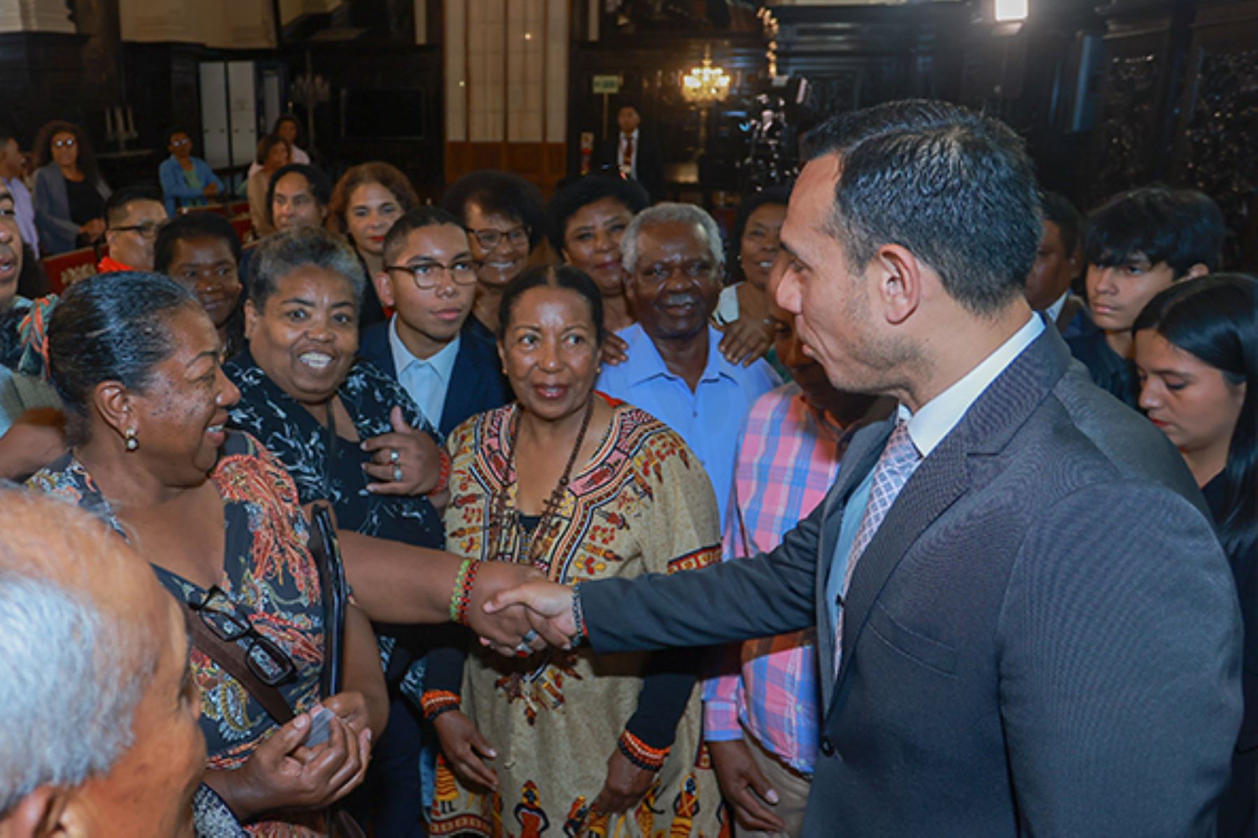 President Jeri participates in meeting with Afro-Peruvian community