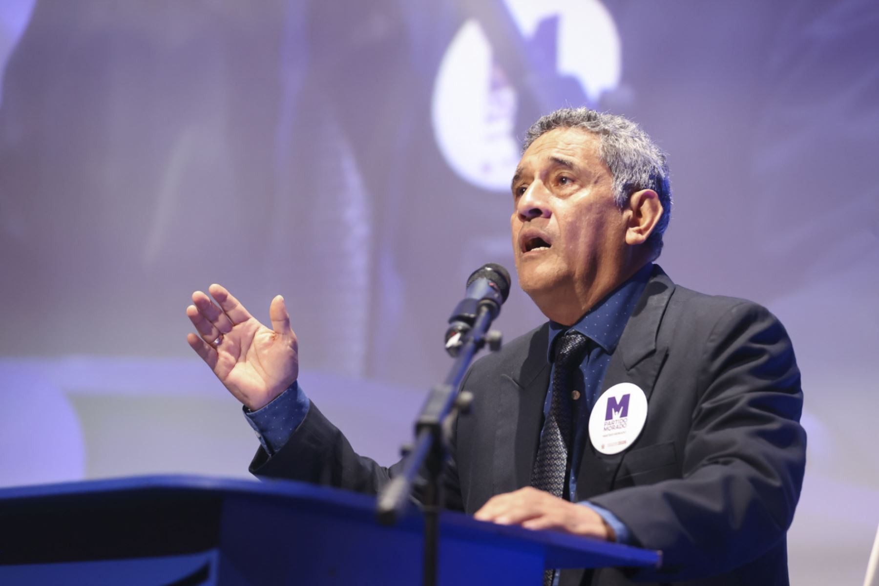 El candidato a la presidencia por el Partido Morado, Mesías Guevara, expuso sus propuestas ante los estudiantes de distintas universidades congregados en el foro “Rumbo al 2026: Análisis de los partidos políticos del Perú” en el auditorio del campus norte de la Universidad Científica del Sur. Foto: ANDINA/Juan Carlos Guzmán