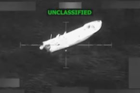 Ataque de Estados Unidos contra lanchas en el Caribe.