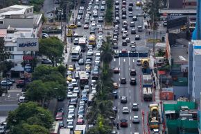 Vista del tráfico vehicular en Lima Metropolitana. ANDINA/Daniel Bracamonte