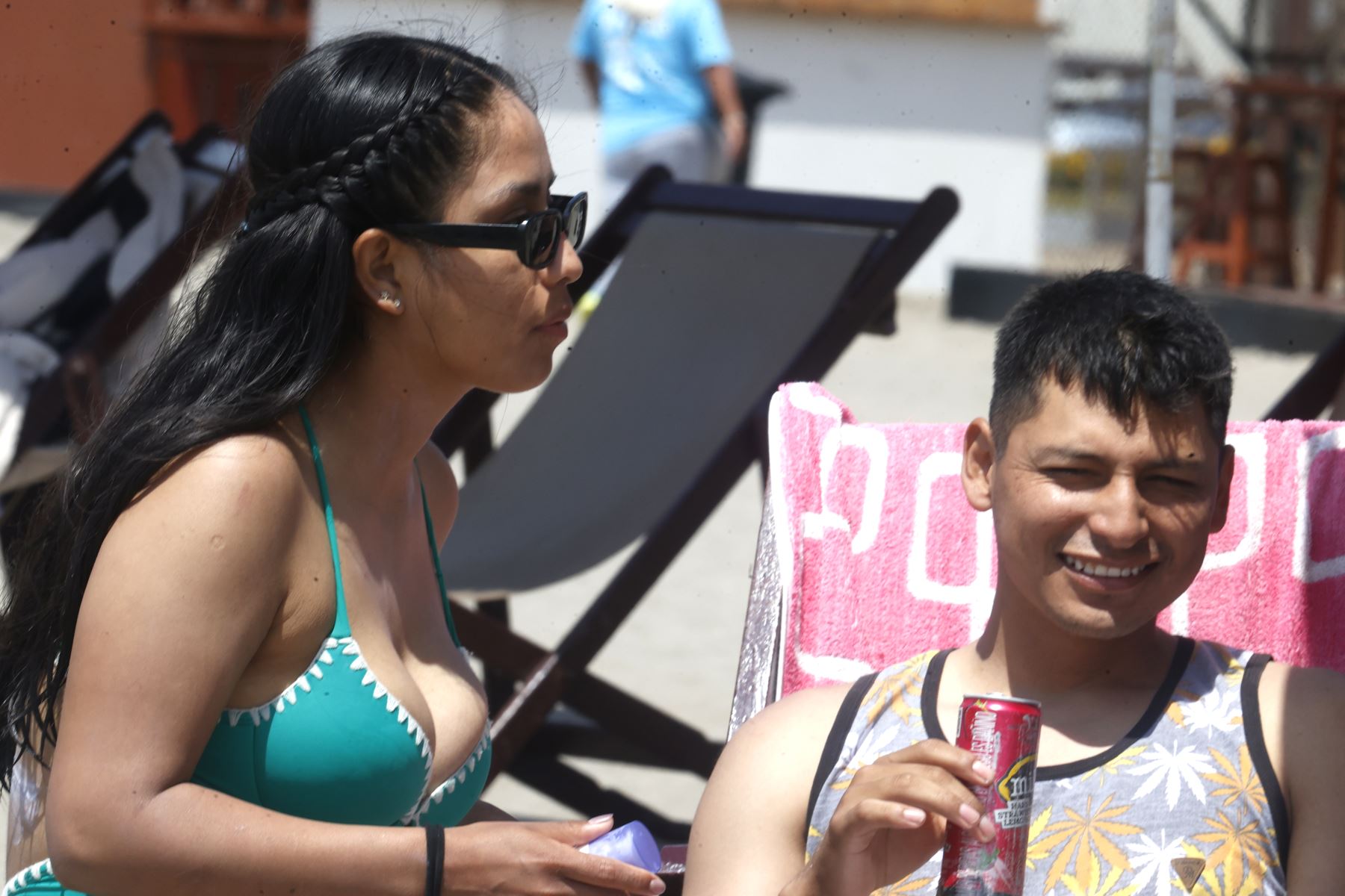 Así luce la playa Agua Dulce de Chorrillos en el primer día de la estación de verano. Las temperaturas pueden superar los 30 grados centígrados en muchos distritos de Lima Metropolitana, que se extiende desde el 21 de diciembre hasta el 20 de marzo del 2026. 
Foto: ANDINA/Vidal Tarqui