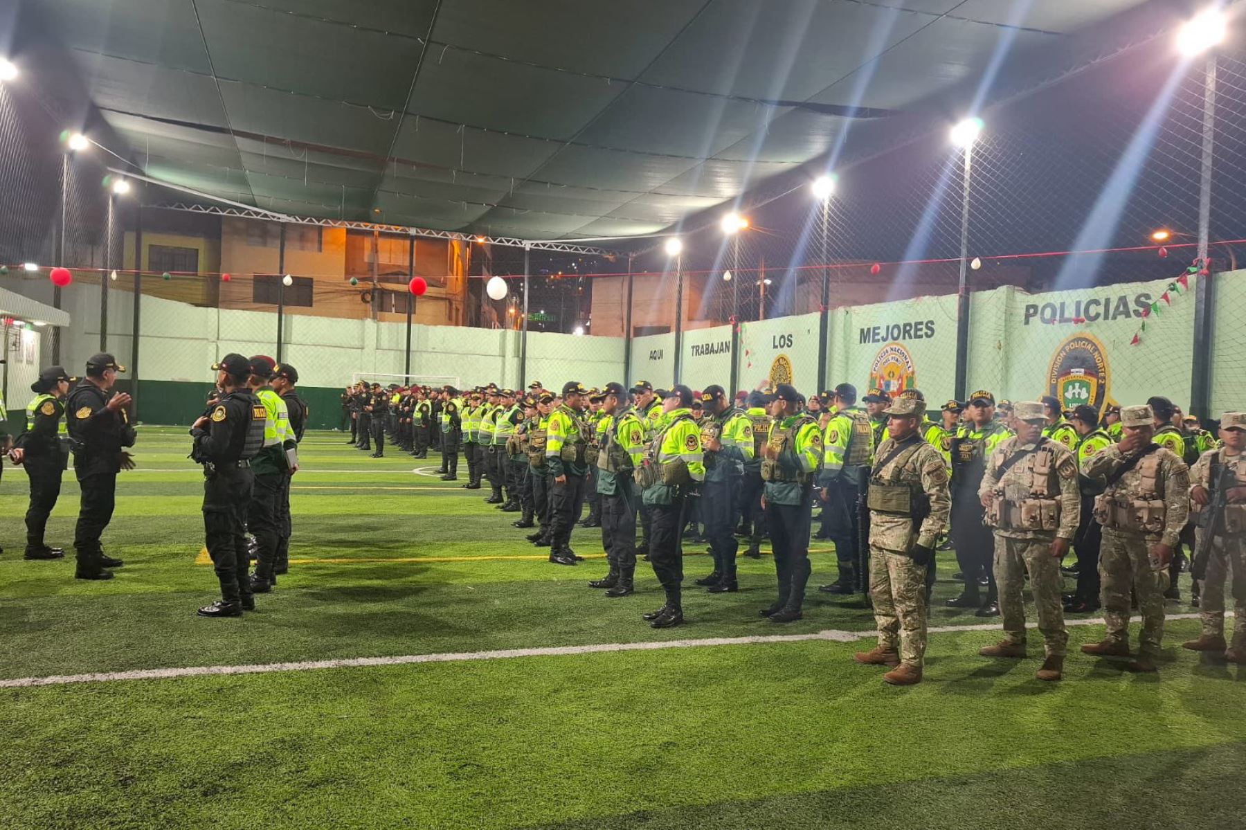En el marco del estado de emergencia, se realiza operativo de control territorial con 348 efectivos de la Policía Nacional y 20 del ejército peruano. Participan efectivos de USE, Escuadrón de Emergencia, Halcones, SUAT, entre otras unidades policiales. Foto: ANDINA/Difusión
