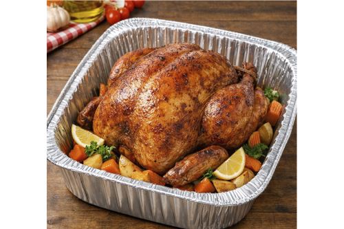 Cuando el pavo entra en contacto directo con una bandeja de aluminio caliente, parte de este material puede desprenderse y pasar a la carne. Ilustración hecha con ayuda de la IA.