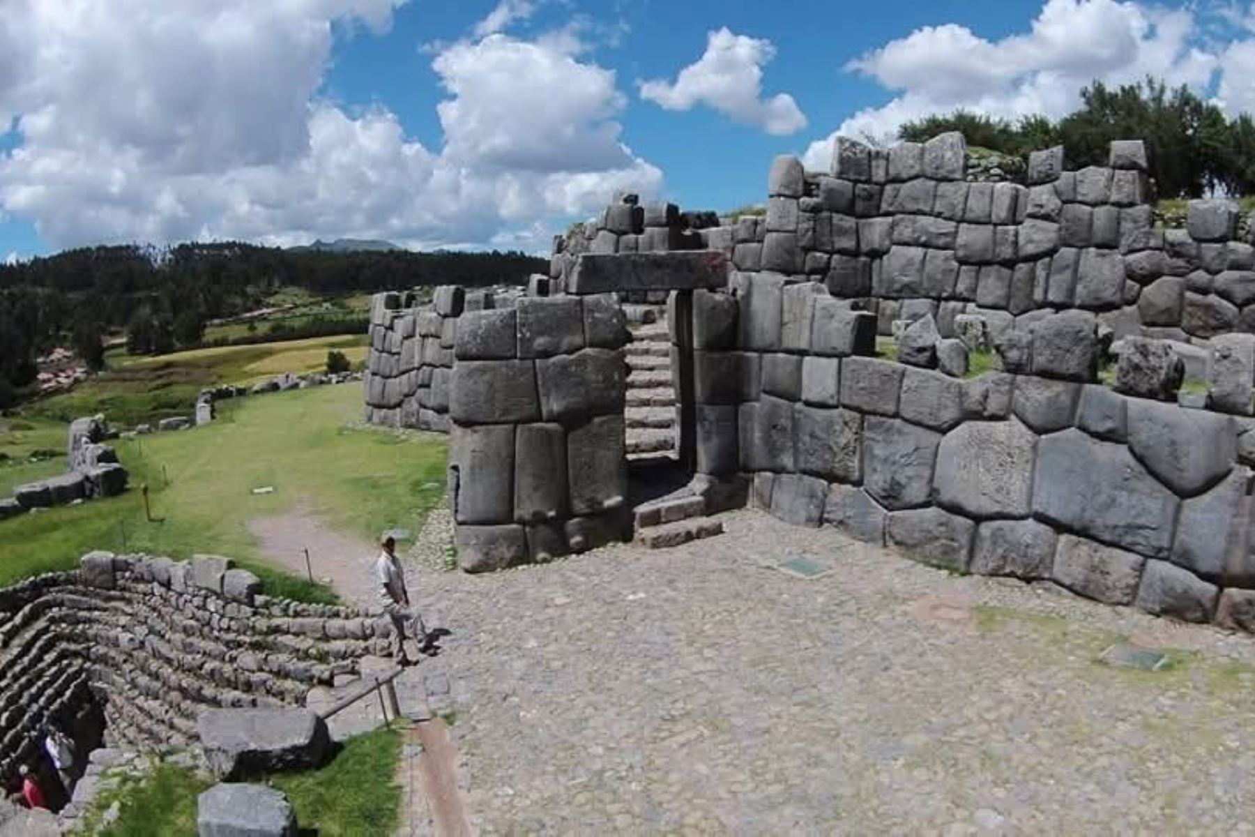Sacsayhuamán es Jerarquía 4 y está al nivel de Machu Picchu como recurso turístico. Foto: ANDINA/Difusión