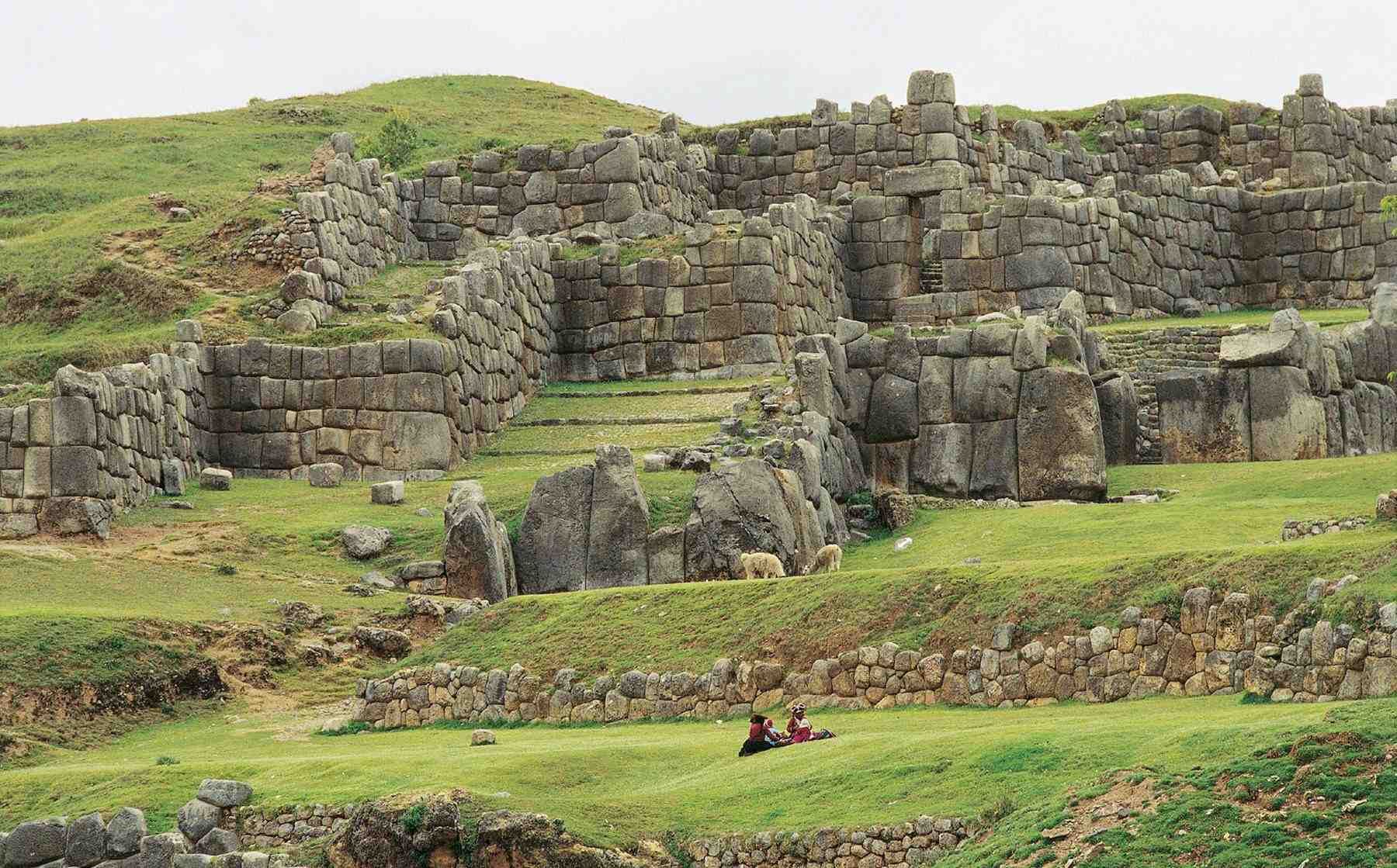 Reconocimiento otorgado a Sacsayhuaman es resultado de un riguroso proceso de evaluación técnica y destacó su valor como testimonio del alto nivel de conocimiento, ingeniería y arquitectura de la civilización inca, así como símbolo de la cosmovisión y memoria histórica del pueblo cusqueño. Foto: ANDINA/Difusión