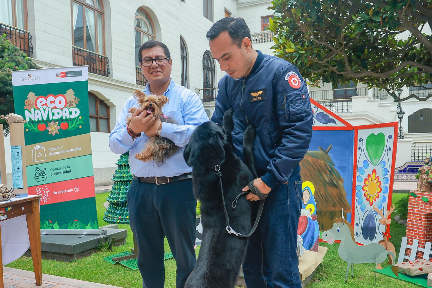 El presidente de la república, José Jerí, lideró el lanzamiento de la campaña "Econavidad: Más amor, menos ruido", con el objetivo de sensibilizar a la población con respecto al uso de la pirotecnia e incentivar una celebración navideña responsable y sostenible.
 Foto: ANDINA/Prensa Presidencia