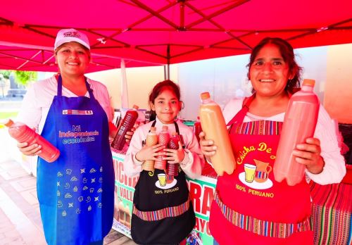 Con Feria de emprendimientos Midis impulsa iniciativas de usuarios de los diversos programas sociales de ese sector. ANDINA/Difusión