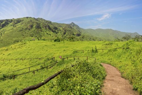 4 áreas naturales de Perú compiten por el prestigioso premio People