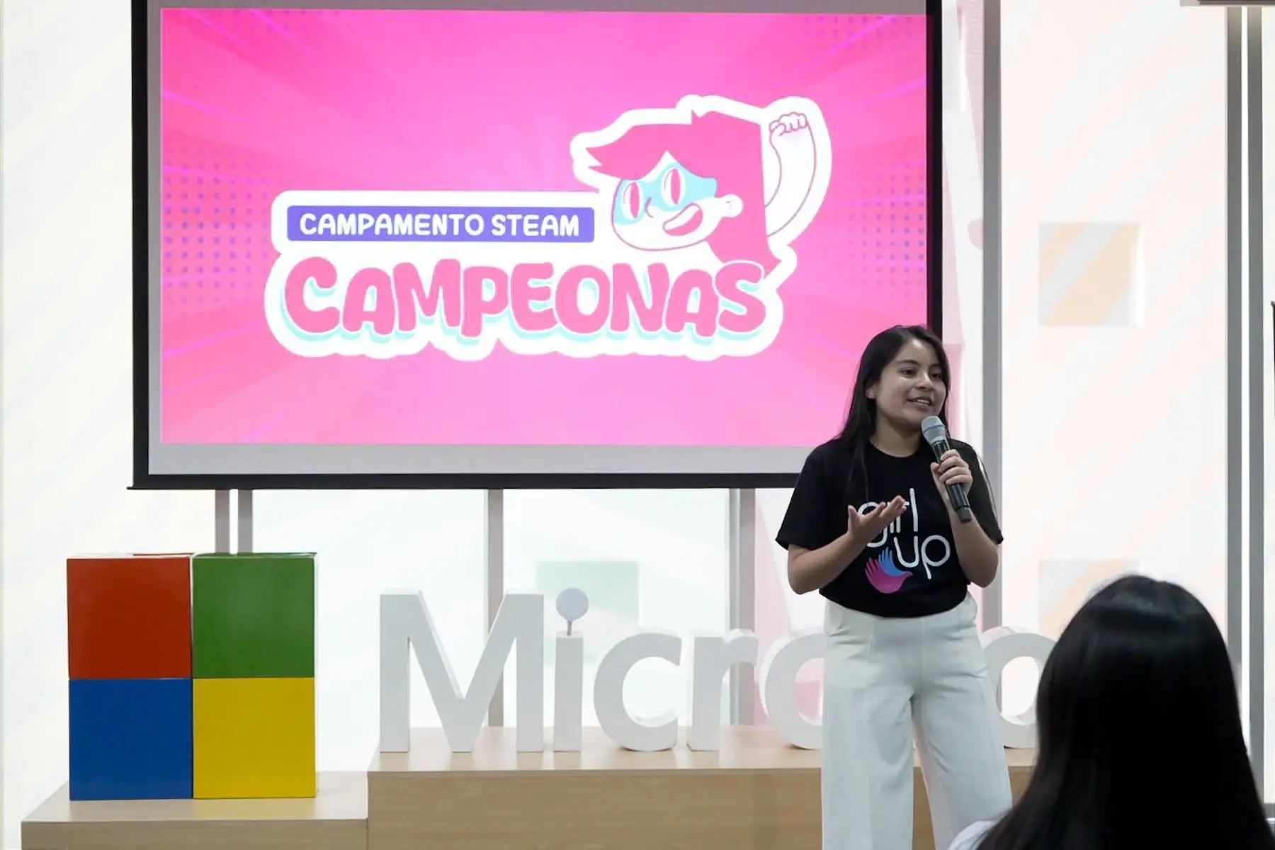 La estudiante ancashina Aurora Delgado Camones, una apasionada por las ciencias de 17 años de edad, resultó ganadora del Aspiring Teen Award en los Women in Tech LATAM Awards 2025. Foto: Difusión