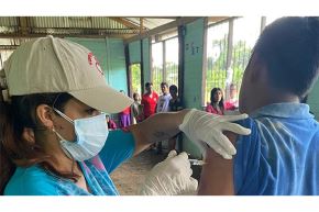 El Minsa ha desplegado 15 brigadas de salud a la cuenca del río Chambira, en la región Loreto, para fortalecer las acciones contra la tos ferina. Foto: Difusión