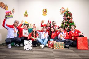 Deportistas nacionales que ganaron medallas en los XX Juegos Bolivarianos Ayacucho – Lima 2025 se unieron para empezar con las celebraciones por la Navidad.