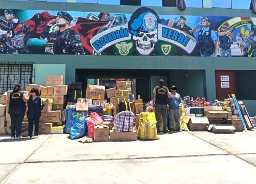 Grupo Terna de la PNP incauta material pirotécnico ilegal por más de S/ 73,000 que estaban a punto de ser comercializados en el centro de Trujillo. ANDINA/Difusión