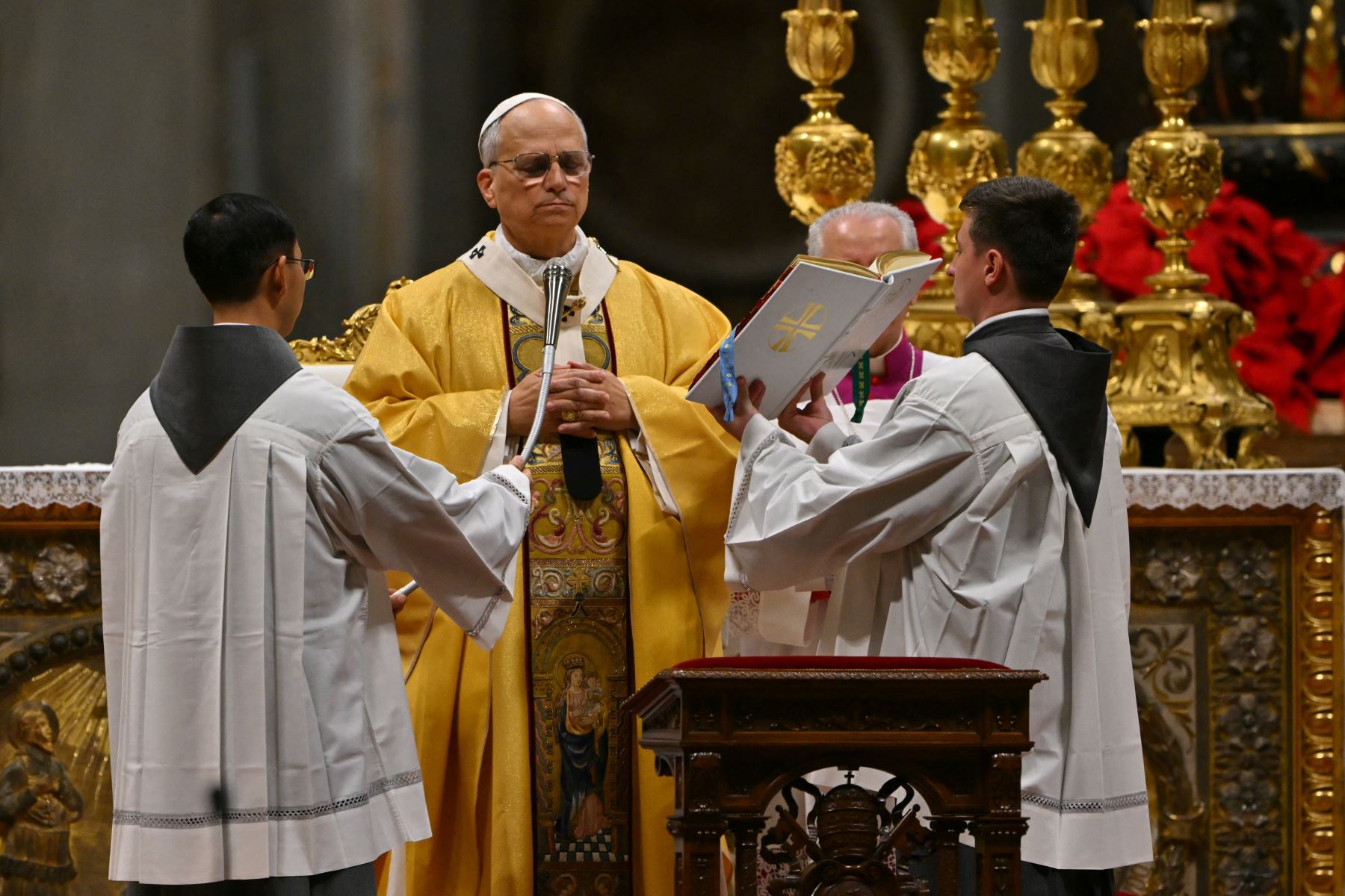 Como parte de los cambios litúrgicos, el pontífice presidirá también la misa del día de Navidad por la mañana, retomando una tradición que había sido modificada en pontificados recientes y que estuvo vigente durante el periodo de Juan Pablo II. Fotos: ANDINA/AFP