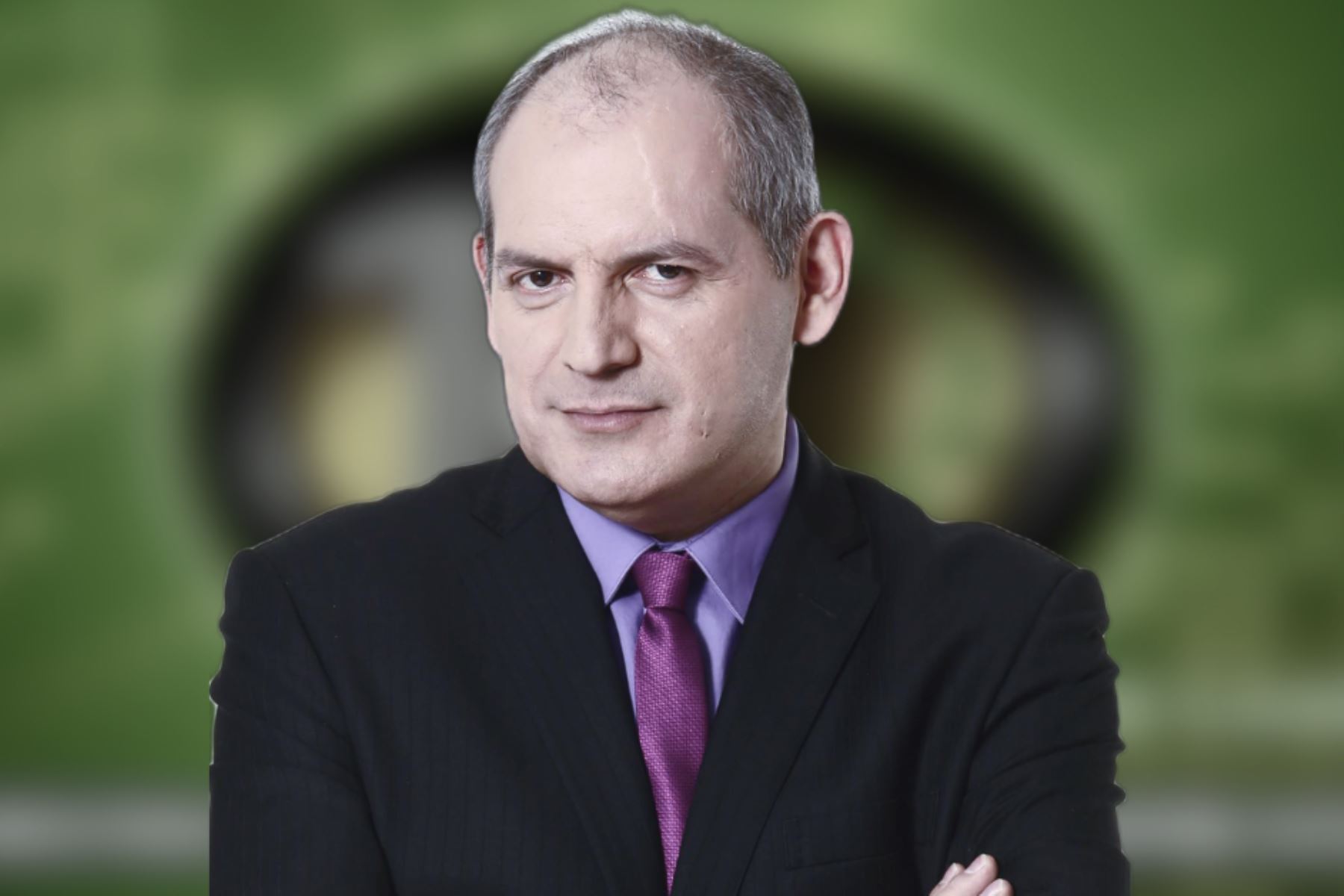 Recordado por sus reportajes y espacios de TV, a los 61 años partió de este mundo el periodista y conductor de televisión, Álamo Pérez-Luna. Foto:Difusión