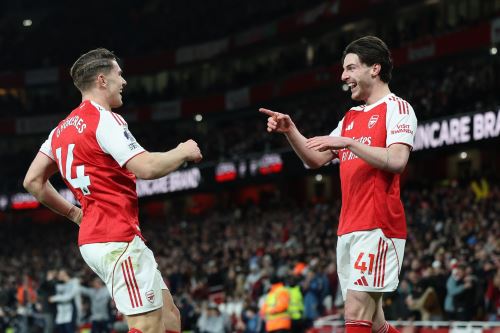 Arsenal venció 2 -1 al Brighton por la Premier League