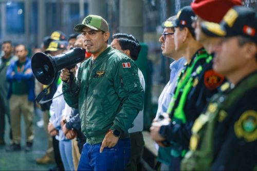 El presidente José Jerí supervisó el despliegue de más de 900 efectivos de la PNP. Foto: Prensa Presidencia