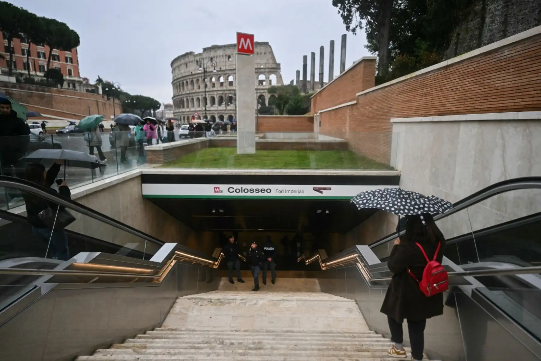 Durante el Imperio romano, la ciudad se construyó en capas sucesivas: los templos y foros se construían sobre cimientos más antiguos antes de ser cubiertos a su vez, lo que creó un terreno de investigación fascinante para los arqueólogos. AFP