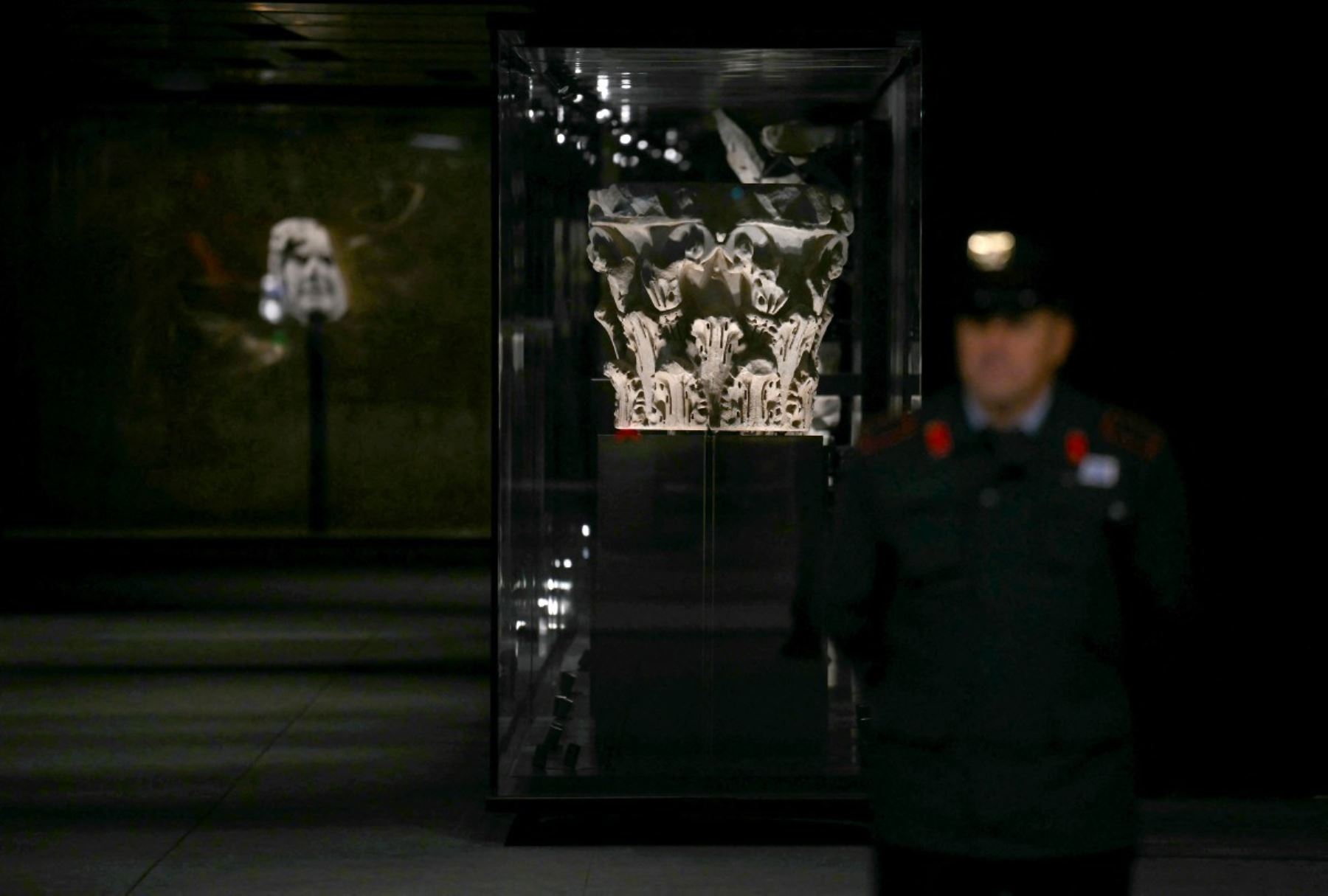 Roma siempre se ha construido sobre sí misma. En algunos barrios, el nivel arqueológico supera los 20 metros; en otros casos, es más superficial, ya que algunas intervenciones urbanísticas modernas rebajaron el nivel para nivelar el terreno.  AFP