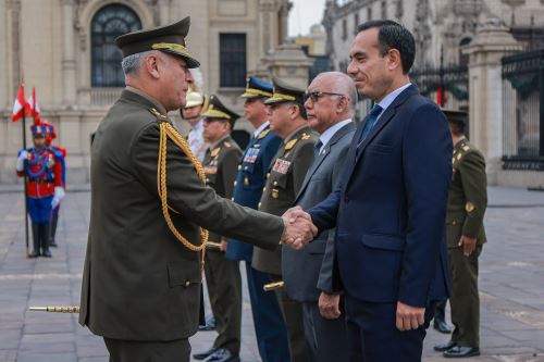 Ceremonia de despedida del general del Ejército David Ojeda Parra