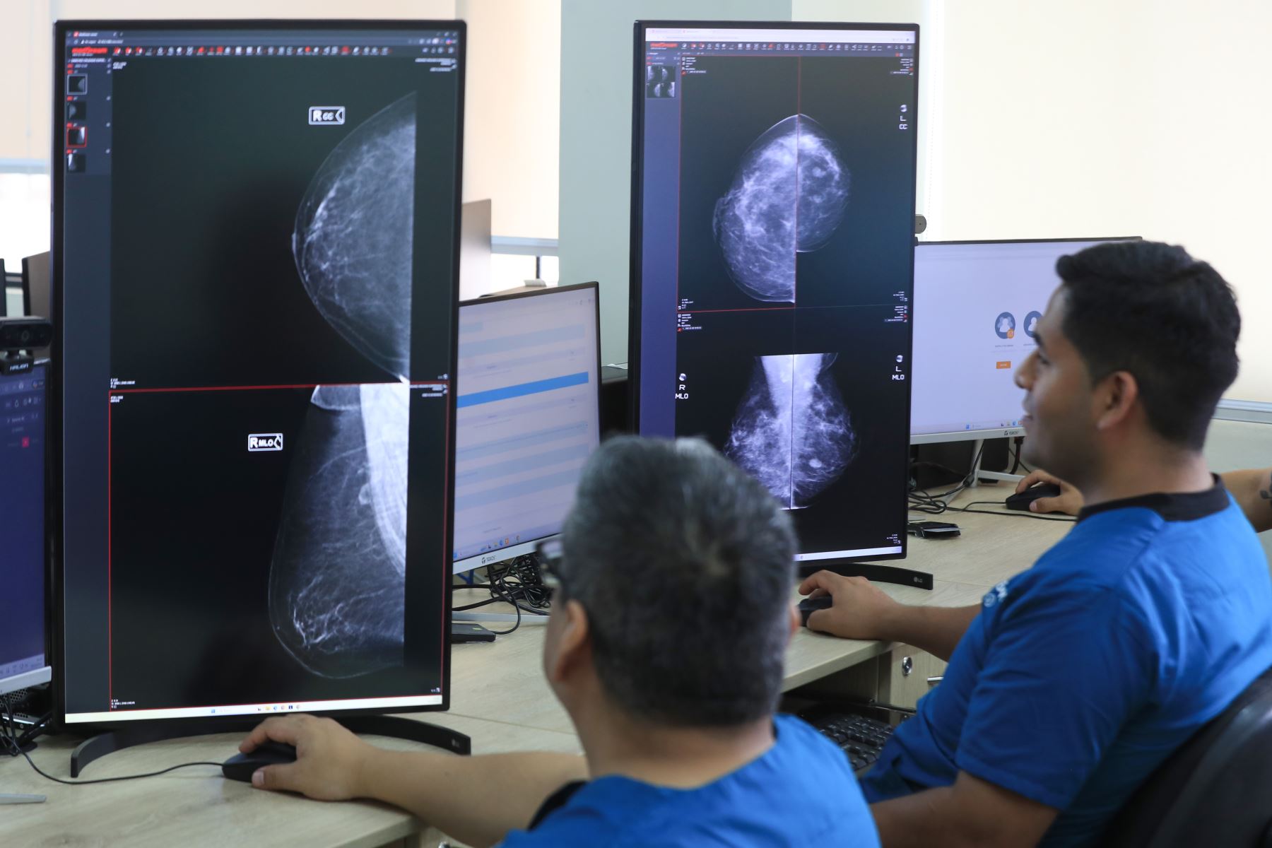 Tecnología y atención humana  conecta la ciencia médica con la comodidad de tu hogar. Foto: ANDINA/Ricardo Cuba