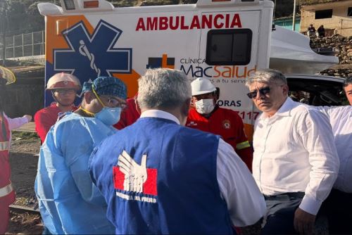 De acuerdo con la información preliminar, el accidente involucró a convoyes de las empresas PeruRail e Inca Rail, registrándose hasta el momento 40 personas heridas.