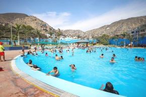 Piscinas de clubes metropolitanos. Foto: ANDINA/Difusión.