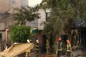 Incendio en Santa Anita está totalmente controlado, informó el Cuerpo de Bomberos. Foto: Captura TV