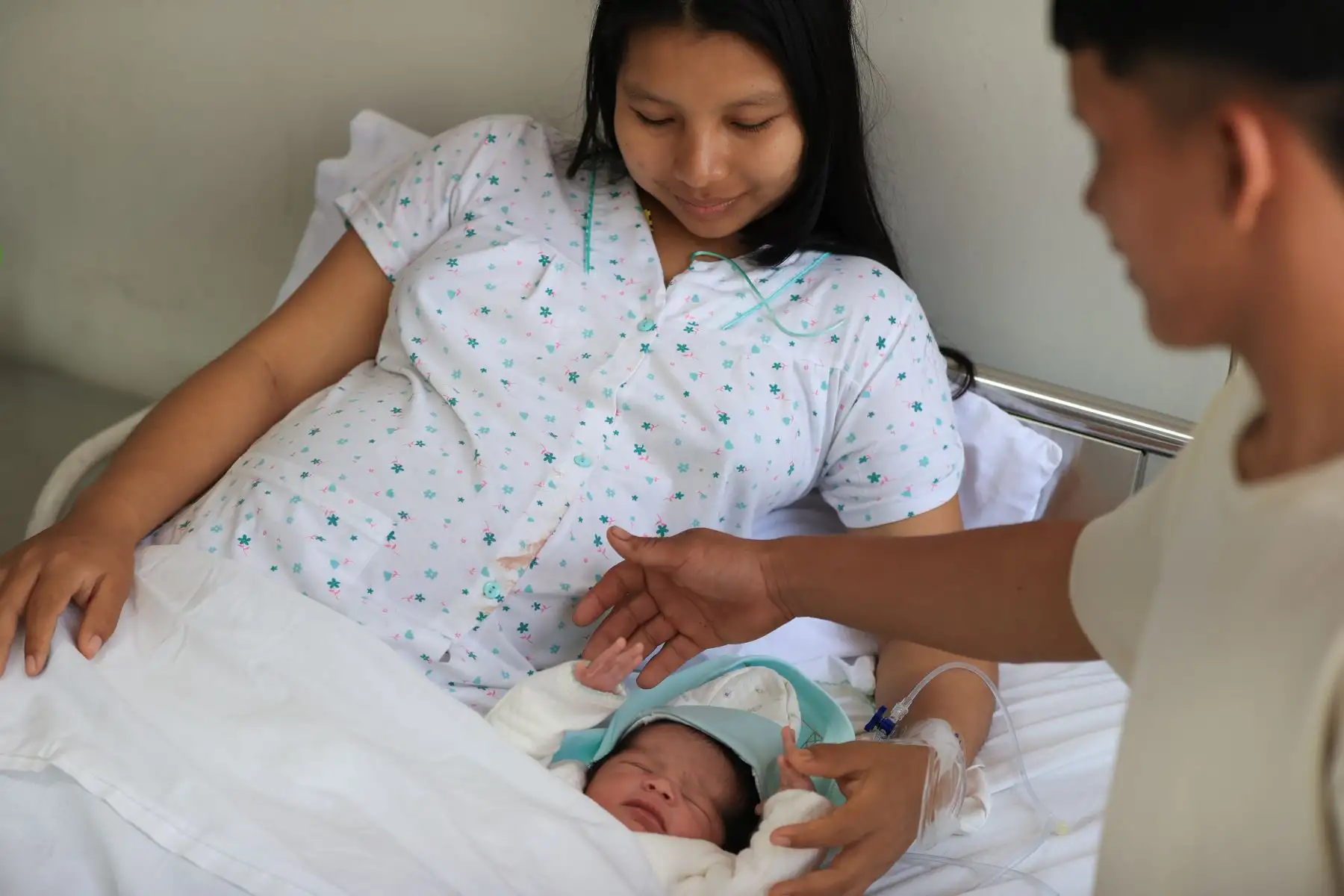 Kalith Vásquez Luque, nació a las 04:59 del presente año. Sus padres son de Iquitos y están muy felices por la llegada de su primogénito. Foto: ANDINA/Jhonel Rodríguez Robles