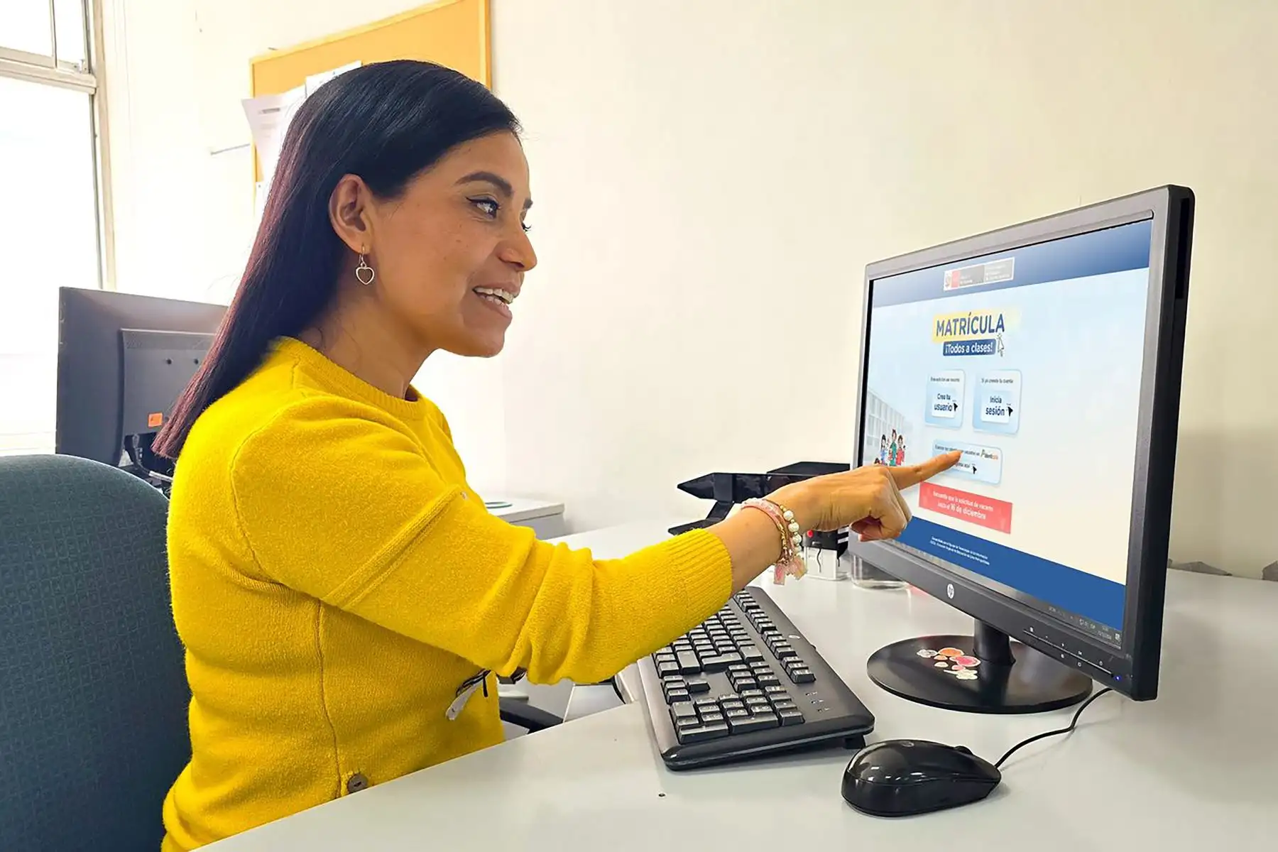 El Ministerio de Educación implementa matrícula digital en más de 2000 colegios públicos del país. Foto: Difusión