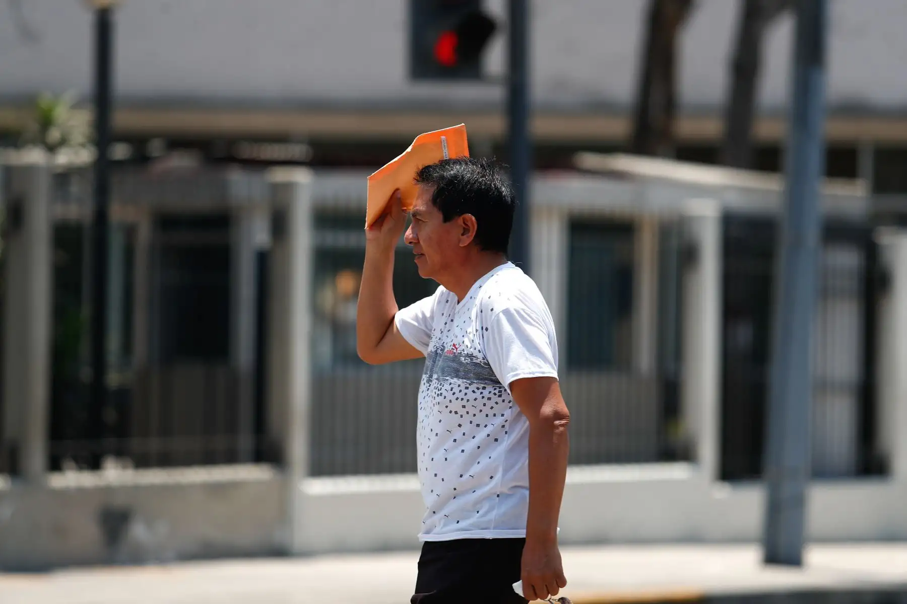 Las temperaturas más altas se registraron en distritos alejados del litoral, donde el efecto moderador del mar es menor. Foto: ANDINA/Daniel Bracamonte