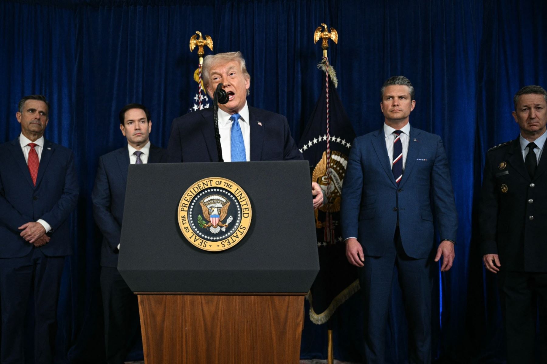 El presidente de los Estados Unidos Donald Trump inicia mensaje sobre la acción militar en Venezuela y captura de Nicolás Maduro. Foto: AFP