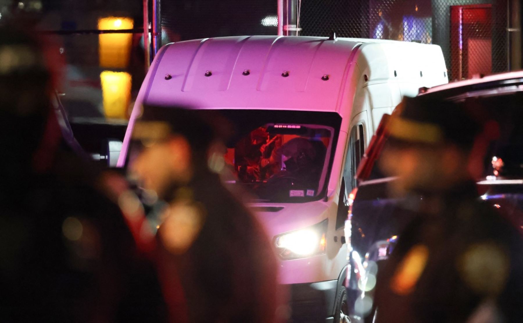 Tras su llegada a la ciudad, el mandatario venezolano fue puesto a disposición de agentes federales y conducido a una instalación vinculada a la lucha antidrogas, como parte del protocolo previo a su internamiento en un centro de detención del sistema penitenciario federal estadounidense. Foto: AFP