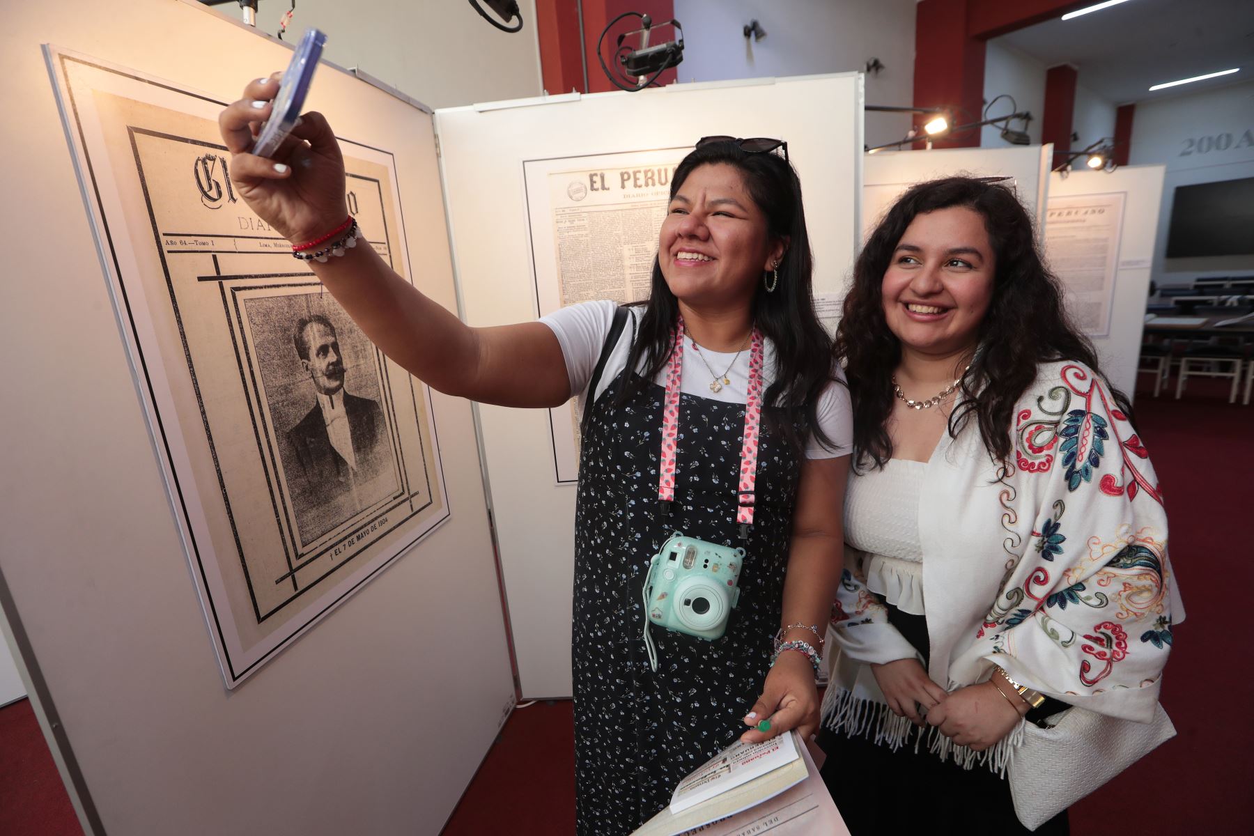 Museo Gráfico El Peruano ofrece a su visitantes su exposición permanente en el cual e exhiben las máquinas utilizadas en los talleres del diario desde el siglo XIX y que han sido declaradas como bienes pertenecientes al Patrimonio Cultural de la Nación.
Foto: ANDINA/Verónica Calderón Zúñiga