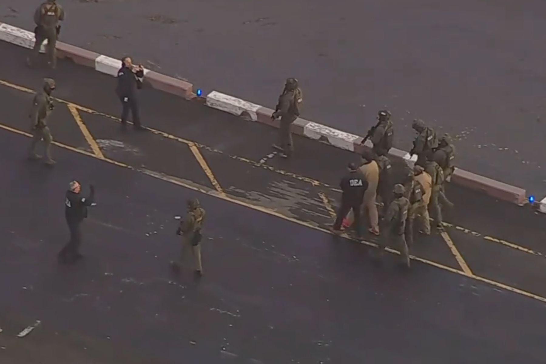 Nicolás Maduro fue trasladado a la corte federal de Manhattan en helicóptero con fuerte medidas de seguridad junto a su esposa Cilia Flores. Captura TV