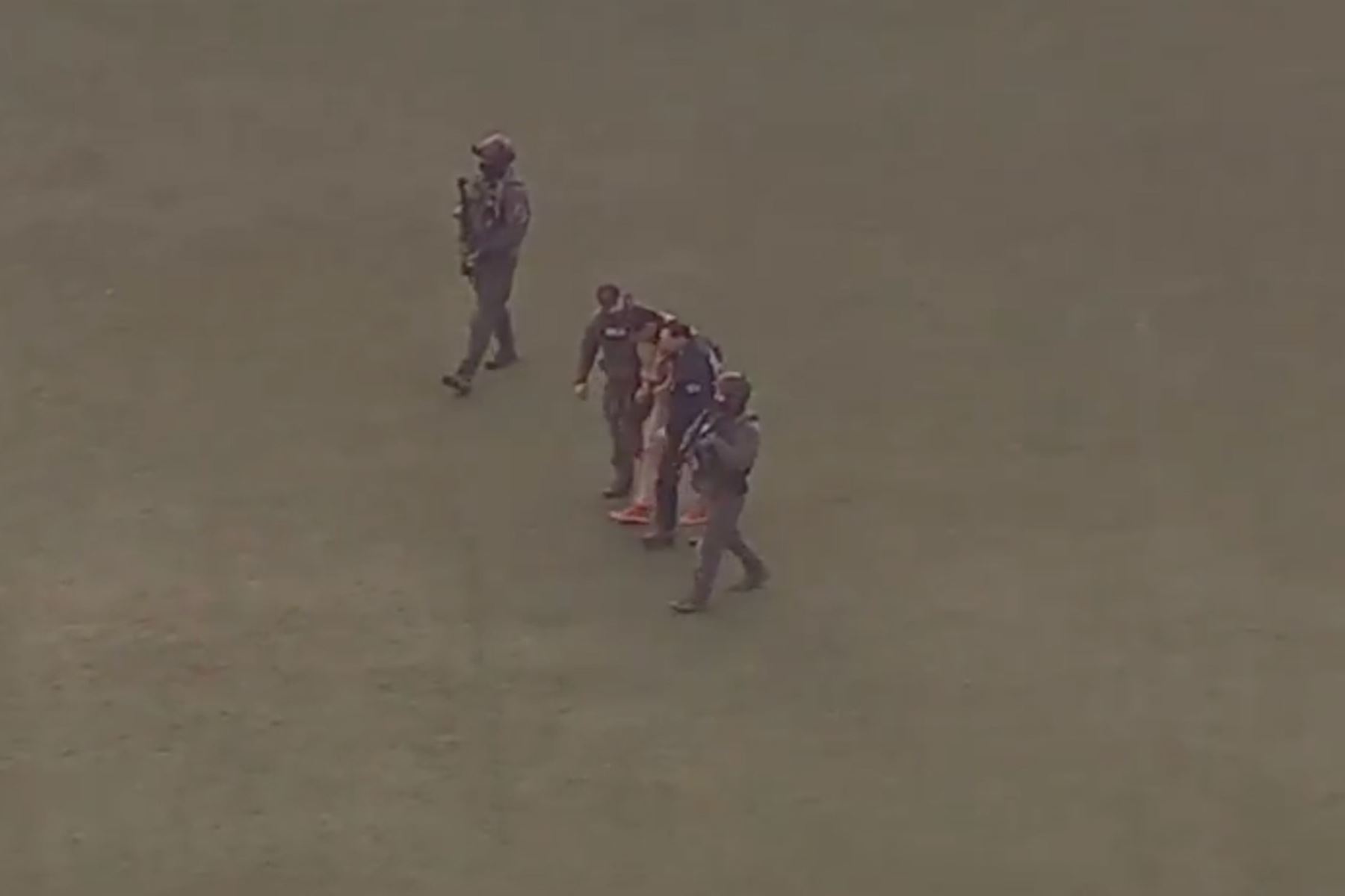 Nicolás Maduro fue trasladado a la corte federal de Manhattan en helicóptero con fuerte medidas de seguridad junto a su esposa Cilia Flores. Captura TV