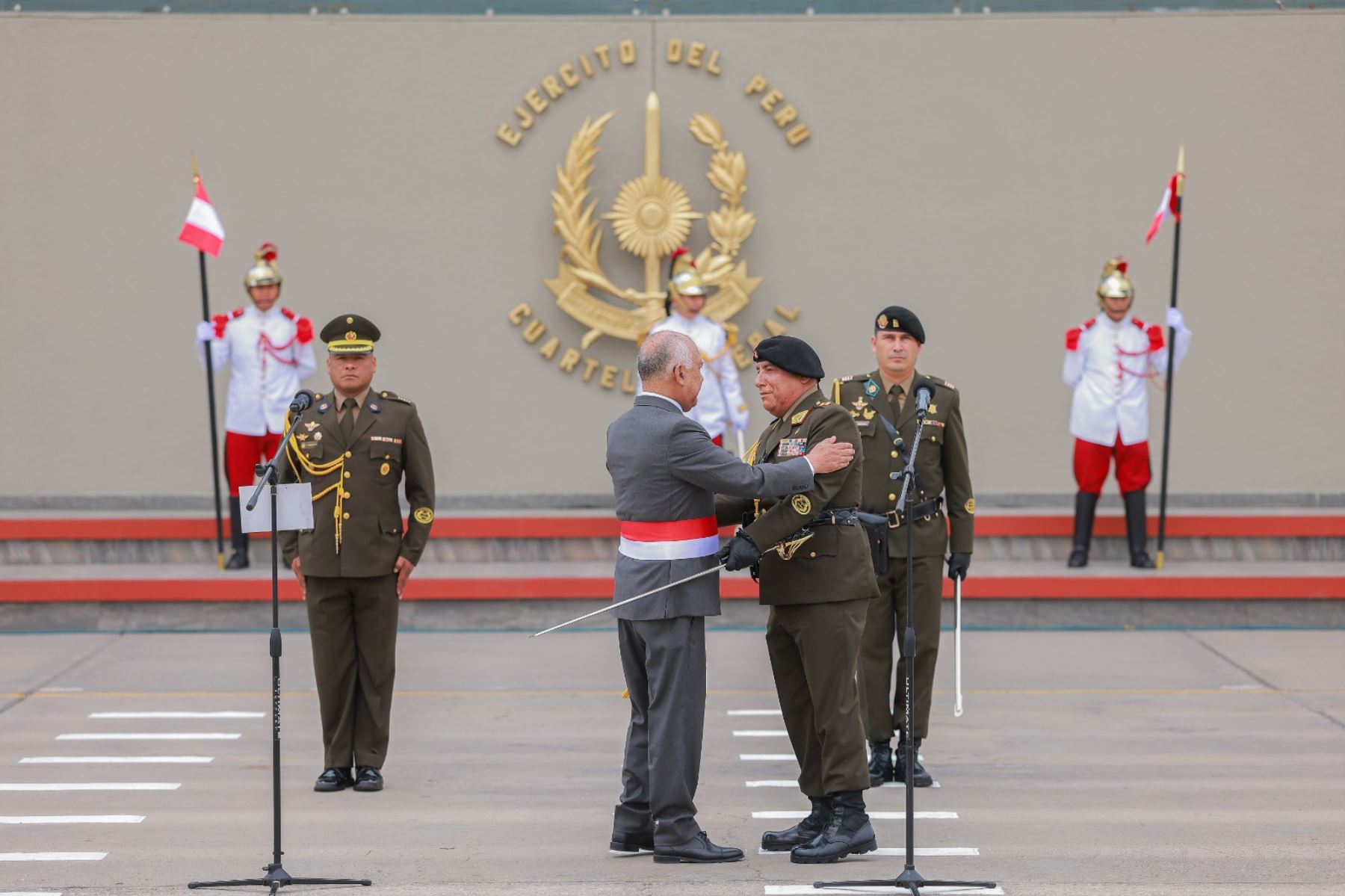 Presidente de la república, José Jerí, participa en la ceremonia de reconocimiento del jefe del Comando de Conjunto de las Fuerzas Armadas (CCFFAA), César Briceño. Foto: ANDINA/Prensa Presidencia
