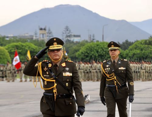 General Oswaldo Calle Salcedo es reconocido como nuevo comandante general del Ejército