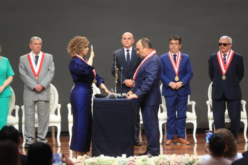 María Teresa Cabrera juramenta como nueva presidenta de la JNJ para periodo 2026