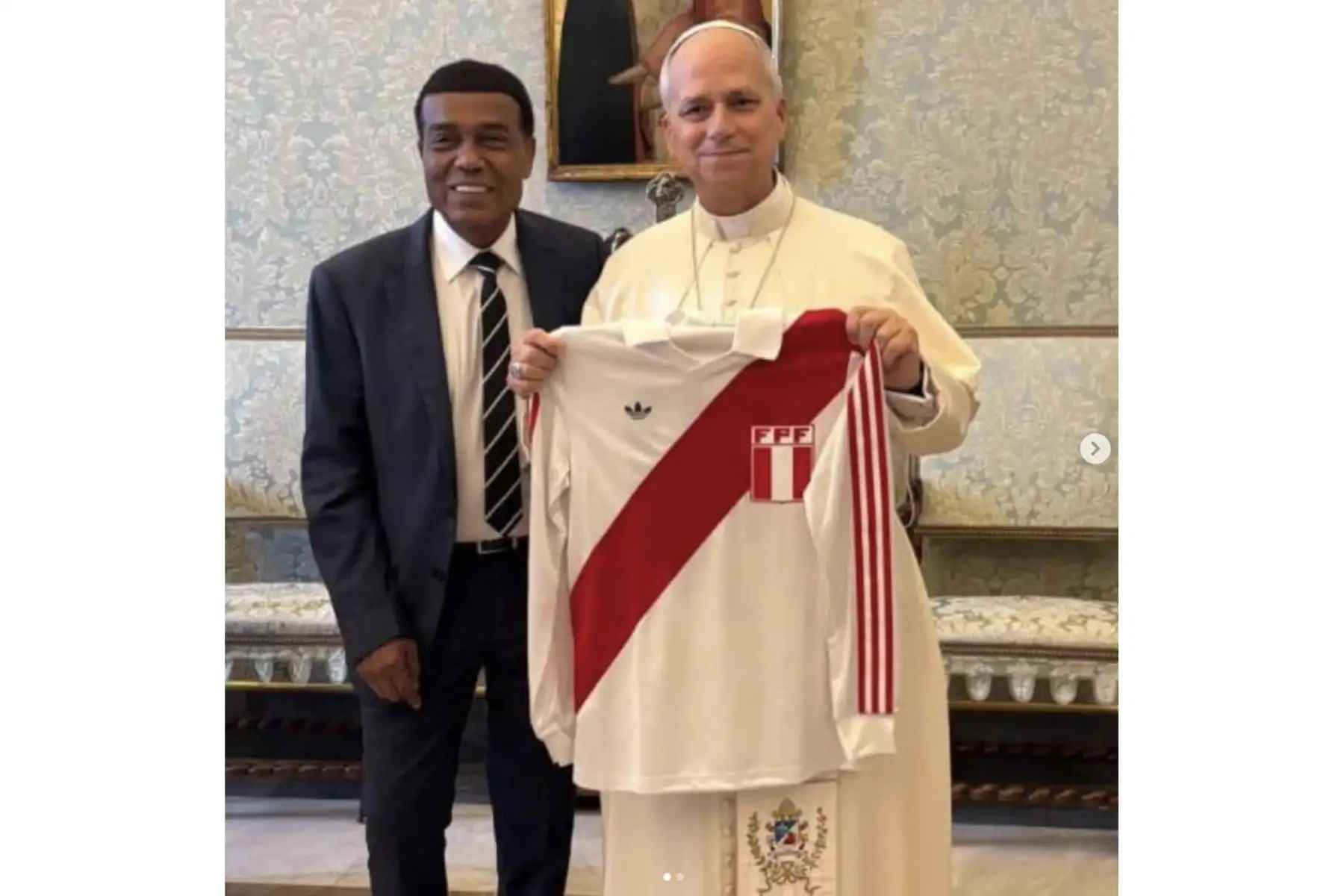 Teófilo CUbillas y Ricardo Gareca en audiencia con el papa León XIV. Foto: ANDINA/IG de Teófilo Cubillas