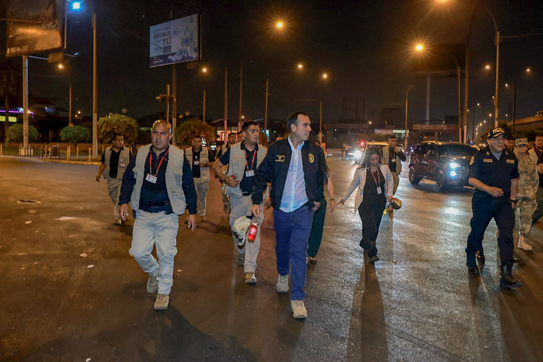 El presidente José Jerí  inspeccionó a pie las avenidas Habich, Panamericana Norte, Universitaria, entre otras, en donde la Policía y las Fuerzas Armadas realizaban un megaoperativo de control territorial. Foto: ANDINA/ Prensa Presidencia