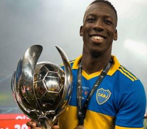 Luis Advíncula será jugador de Alianza Lima en breve