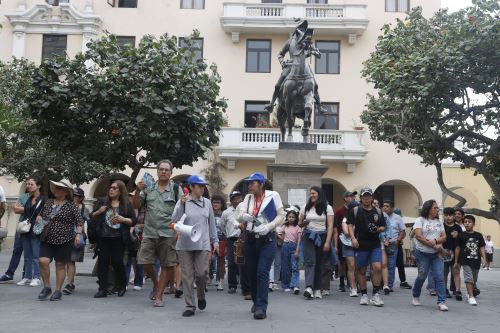 “Secretos de la Ciudad de los Reyes”: la Biblioteca Nacional del Perú organizó recorrido por los 491 años de Lima