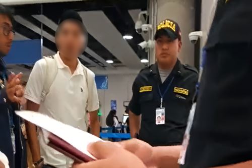 Migraciones detiene a ecuatoriano por tener pasaporte adulterado cuando estaba apunto de tomar su vuelo para España. Foto: ANDINA/Difusión