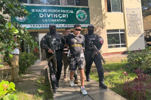 El sujeto fue detenido en su vivienda ubicada en la calle Juan Carbajal, en el distrito trujillano de El Porvenir. Foto: Cortesía Luis Puell